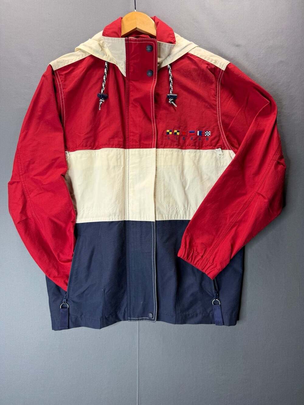 LL Bean Colorblock Sailing Jacket Size Small Red White Blue Windbreaker